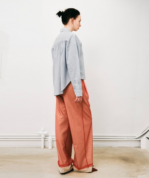 NOISE MAKER（ノイズメーカー）の「クロップド丈オーバーサイズシャツ【MADE IN JAPAN】（シャツ/ブラウス・レディース・ブルー/ネイビー・FREE）」の19枚目の写真