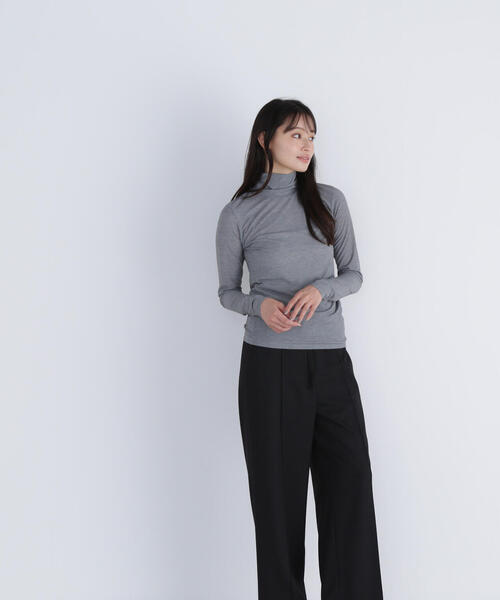NATURAL BEAUTY BASIC（ナチュラルビューティーベーシック）の「◇【Oggi掲載】シアーカットソーシリーズ ハイネック（Tシャツ/カットソー・レディース・ピンク/イエロー/グレー/オフホワイト・FREE）」の6枚目の写真