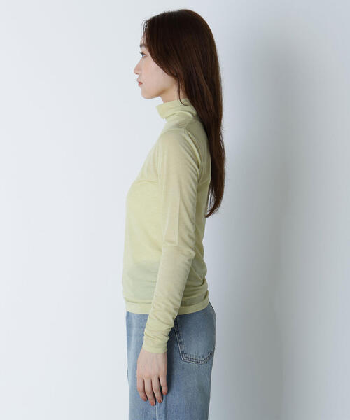 NATURAL BEAUTY BASIC（ナチュラルビューティーベーシック）の「◇【Oggi掲載】シアーカットソーシリーズ ハイネック（Tシャツ/カットソー・レディース・ピンク/イエロー/グレー/オフホワイト・FREE）」の21枚目の写真