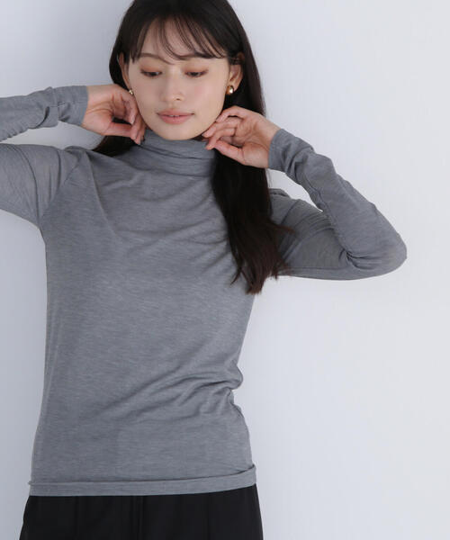 NATURAL BEAUTY BASIC（ナチュラルビューティーベーシック）の「◇【Oggi掲載】シアーカットソーシリーズ ハイネック（Tシャツ/カットソー・レディース・ピンク/イエロー/グレー/オフホワイト・FREE）」の3枚目の写真