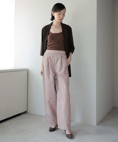 amini（アミニ）の「【2025 AW】花柄プリントパンツ（その他パンツ・レディース・ベージュ/ネイビー/ブラック・MEDIUM）」の13枚目の写真