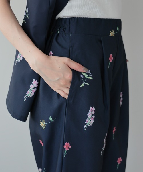 2025 AW】花柄プリントパンツ（その他パンツ）｜amini（アミニ）の