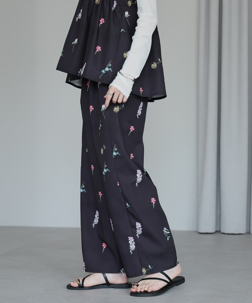 2025 AW】花柄プリントパンツ（その他パンツ）｜amini（アミニ）の