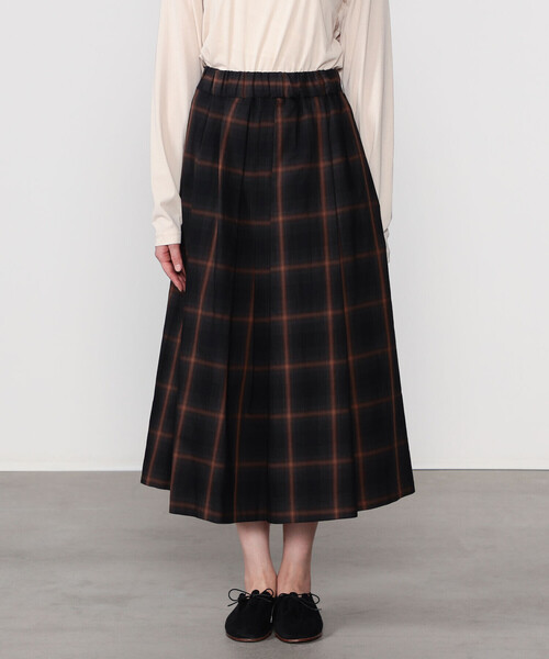 nicholson&nicholson（ニコルソンアンドニコルソン）の「nicholson & nicholson | ウォッシュドコットン チェック タックスカート WOMEN（スカート・レディース・グレー系その他/ブラウン系その他・36）」の8枚目の写真