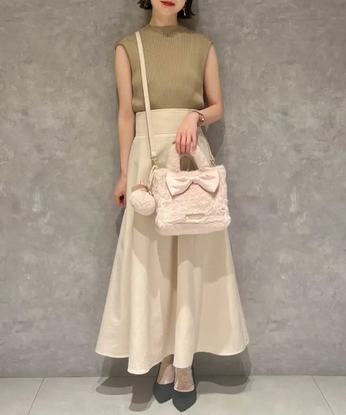 Maison de FLEUR（メゾンドフルール）の「サテンリボンファー2Wayスクエアトートバッグ（トートバッグ・レディース・オフホワイト/ピンク・FREE）」の18枚目の写真