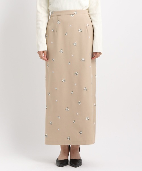 Andemiu（アンデミュウ）の「シシュウIラインスカート581946（スカート・レディース・ベージュ/ブラック・SMALL/MEDIUM）」の13枚目の写真