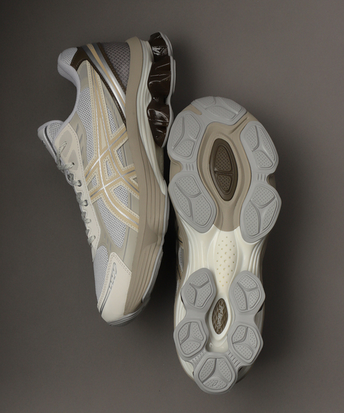 ASICS(アシックス)の「ASICS / アシックス GEL-KINETIC FLUENT / 1203A591(スニーカー・メンズ・ホワイト/チャコールグレー/グレー・28cm/27.5cm/27cm/26.5cm/26cm)」の12枚目の写真