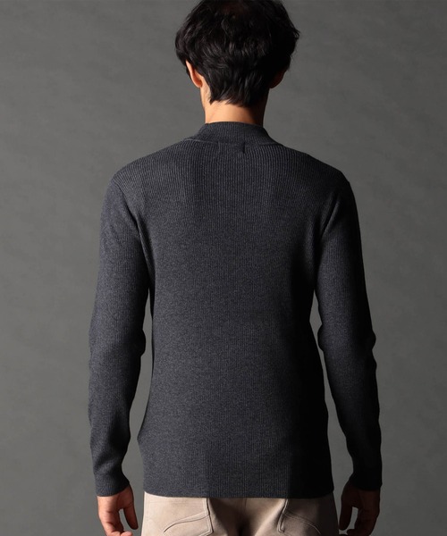 NICOLE CLUB FOR MEN（ニコルクラブフォーメン）の「12G リブハイネックニット（ニット/セーター・メンズ・チャコール/ターコイズブルー/オフホワイト/ブラック・MEDIUM/X-LARGE/LARGE）」の8枚目の写真