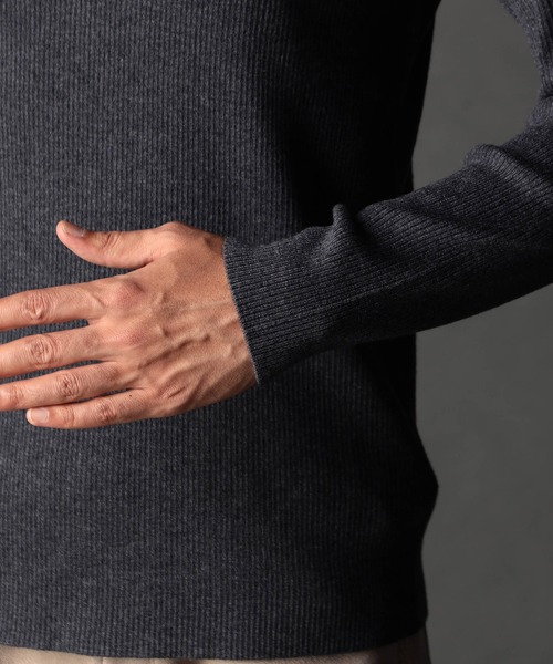 NICOLE CLUB FOR MEN（ニコルクラブフォーメン）の「12G リブハイネックニット（ニット/セーター・メンズ・チャコール/ターコイズブルー/オフホワイト/ブラック・MEDIUM/X-LARGE/LARGE）」の10枚目の写真