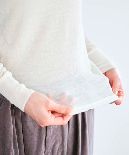 HAU(ハウ)の「クルーネック washable wool(ニット/セーター・レディース・チャコールグレー/アイボリー・MEDIUM)」の3枚目の写真