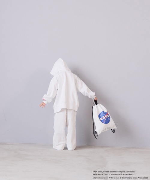 LOWRYS FARM（ローリーズファーム）の「ＮＡＳＡナイロンパンツ　593052（その他パンツ・キッズ・ブラック/オフホワイト/グレー・150cm/140cm/130cm/120cm/110cm）」の5枚目の写真