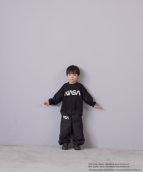 LOWRYS FARM（ローリーズファーム）の「ＮＡＳＡナイロンパンツ　593052（その他パンツ・キッズ・ブラック/オフホワイト/グレー・150cm/140cm/130cm/120cm/110cm）」の12枚目の写真