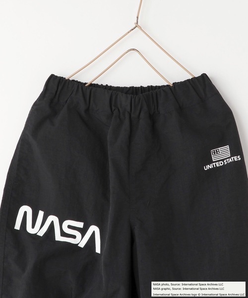 LOWRYS FARM（ローリーズファーム）の「ＮＡＳＡナイロンパンツ　593052（その他パンツ・キッズ・ブラック/オフホワイト/グレー・150cm/140cm/130cm/120cm/110cm）」の19枚目の写真