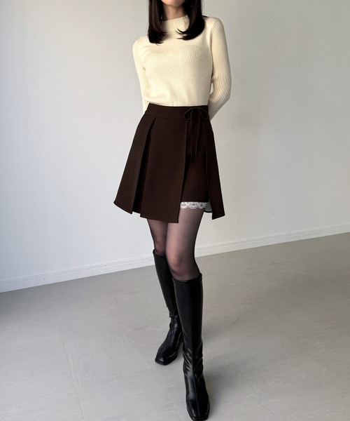 junoah（ジュノア）の「サイドリボンラップ風プリーツレーススカパン（スカート・レディース・チャコール/ブラック/ブラウン・SMALL/LARGE/MEDIUM）」の15枚目の写真