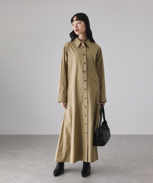 ADAM ET ROPE'（アダムエロペ）の「フレアーシャツワンピース（シャツワンピース・レディース・ベージュ系その他/サックスブルー・FREE）」の4枚目の写真