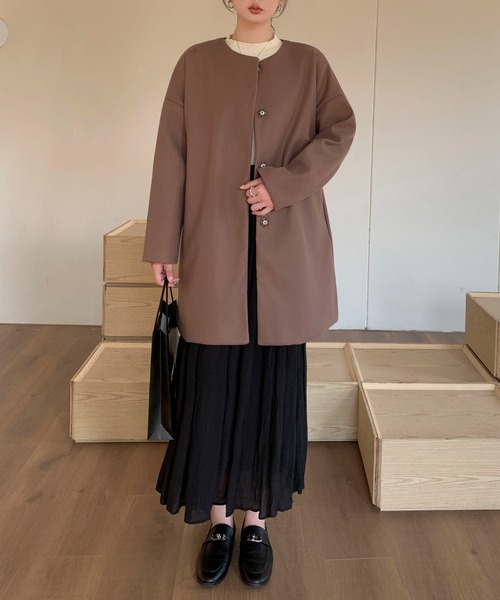 Maison Calme(メゾンカルム)の「ふんわりシルエットノーカラーライトメルトンミドル丈コート スナップボタン(ノーカラーコート・レディース・ブラウン/ブラック/アイボリー・M/L)」の22枚目の写真