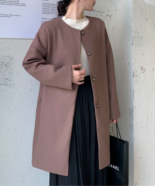 Maison Calme(メゾンカルム)の「ふんわりシルエットノーカラーライトメルトンミドル丈コート スナップボタン(ノーカラーコート・レディース・ブラウン/ブラック/アイボリー・M/L)」の4枚目の写真