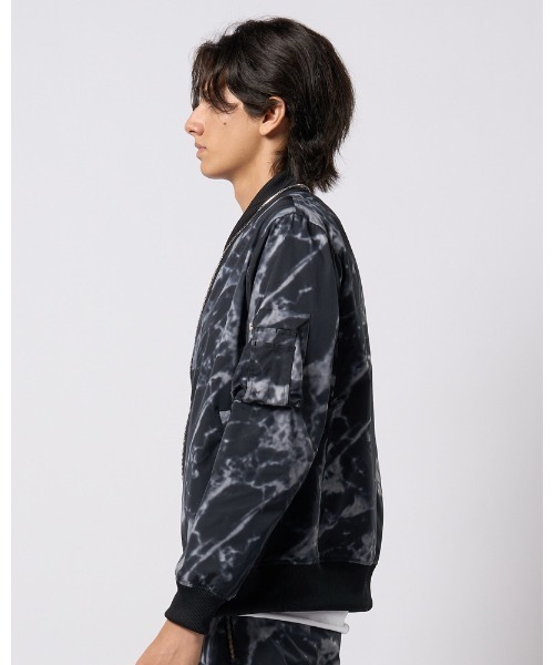 wjk（ダヴルジェイケイ）の「neck zip blouson（ブルゾン・メンズ・ブラック/カーキ/ブラック系その他・SMALL/MEDIUM/LARGE/X-LARGE）」の5枚目の写真