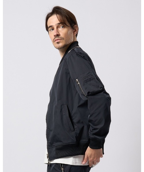 wjk（ダヴルジェイケイ）の「neck zip blouson（ブルゾン・メンズ・ブラック/カーキ/ブラック系その他・SMALL/MEDIUM/LARGE/X-LARGE）」の8枚目の写真