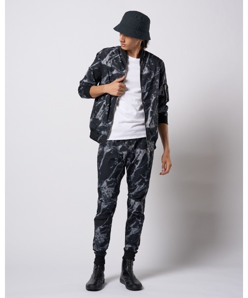 wjk（ダヴルジェイケイ）の「neck zip blouson（ブルゾン・メンズ・ブラック/カーキ/ブラック系その他・SMALL/MEDIUM/LARGE/X-LARGE）」の18枚目の写真