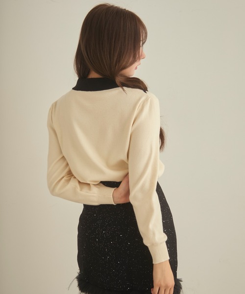 TITTY&CO.（ティティーアンドコー）の「バイカラー襟ニット（ニット/セーター・レディース・アイボリー/チャコールグレー/ネイビー・FREE）」の8枚目の写真