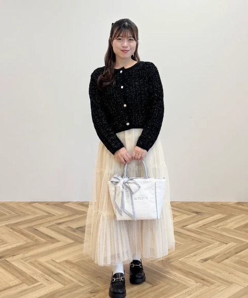 Maison de FLEUR（メゾンドフルール）の「スカーフ付きボア2WayMトートバッグ（トートバッグ・レディース・ブラック/ライトブルー/ピンクベージュ・FREE）」の6枚目の写真