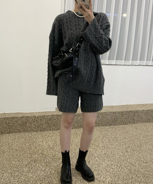 by LEGNA(バイレグナ)の「ニットセットアップ(セットアップ・レディース・グレー/アイボリー/ブラック/ダークブラウン/アイボリー系/グレー系/ピンク系/ブラック系/モカ・FREE)」の16枚目の写真
