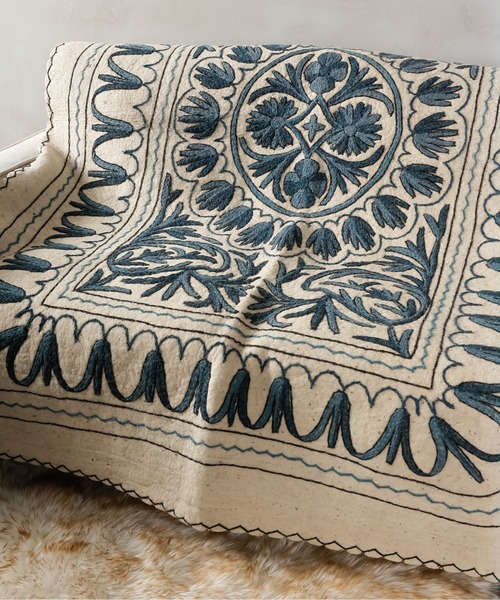 アーリ刺繍 カシミアラグ 未使用 Kashmir cashmere rugAmi ラグ アーリ刺繍 カシミアラグ 未使用 Kashmir cashmere rugAmi ラグ