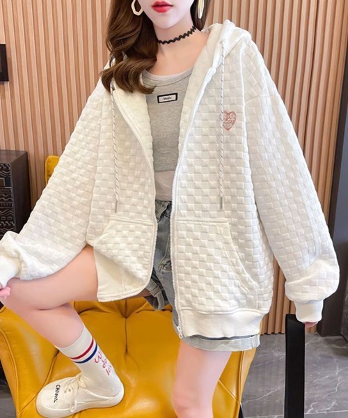 SallyLunn（サリーラン）の「ワンポイントブロック柄パーカー（パーカー・レディース・グレー/ブラック/ホワイト・MEDIUM/LARGE）」の4枚目の写真
