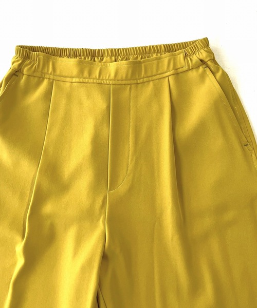 Q（キュー）の「ストレッチツイルテーパードパンツ（その他パンツ・レディース・ブラック/ベージュ/マスタード・MEDIUM）」の10枚目の写真