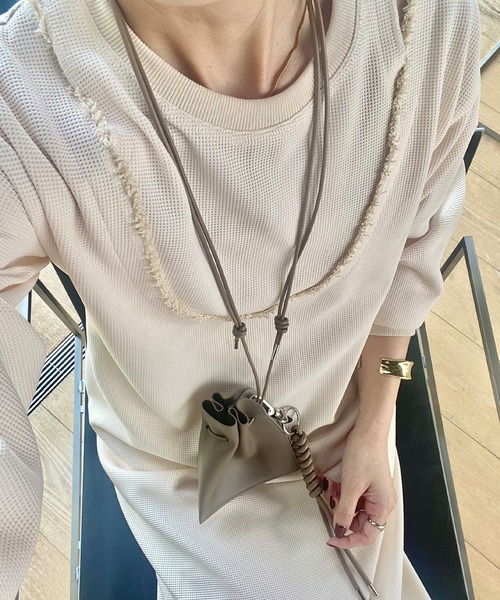 ISOOK（アイスー）の「レイヤードデザインワッフルワンピース（kiharu original）/ ロング丈 レイヤード風 サーマル 長袖 春 春服（ワンピース・レディース・ブラック/アイボリー・FREE）」の4枚目の写真