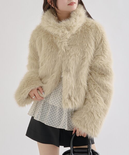 今すぐお届け可能！軽くて暖かい◎】ショートファーコート（その他