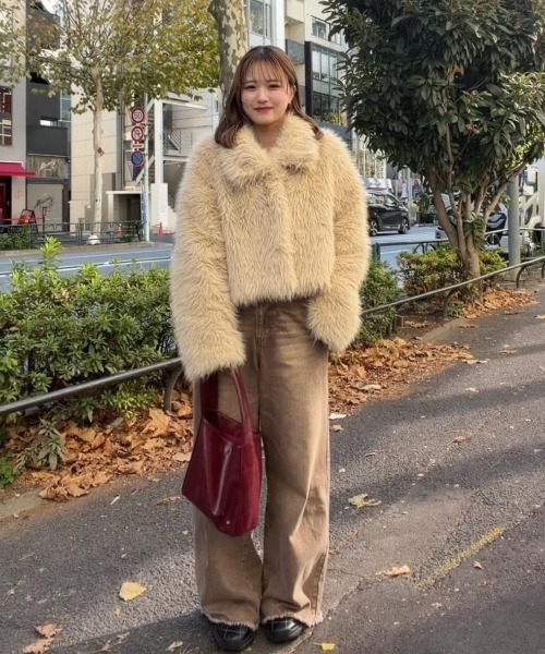 今すぐお届け可能！軽くて暖かい◎】ショートファーコート（その他