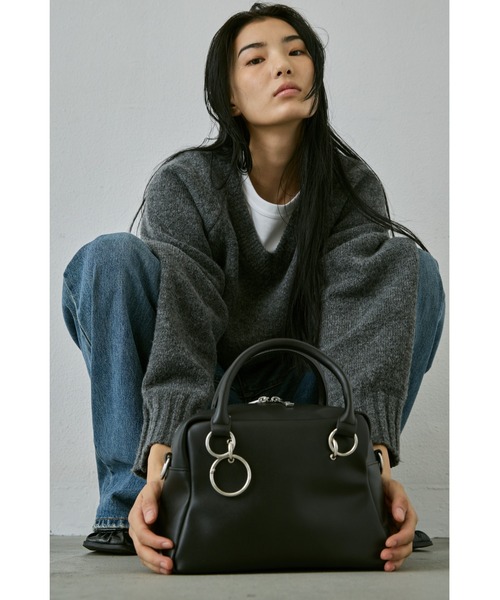 un/neu（アンノイ）の「トラペーズリング２WAYボストン / くびれボストン / ショルダーバッグ / ペットボトル収納可能（ボストンバッグ・レディース・ブラウン/ブラック・FREE）」の21枚目の写真