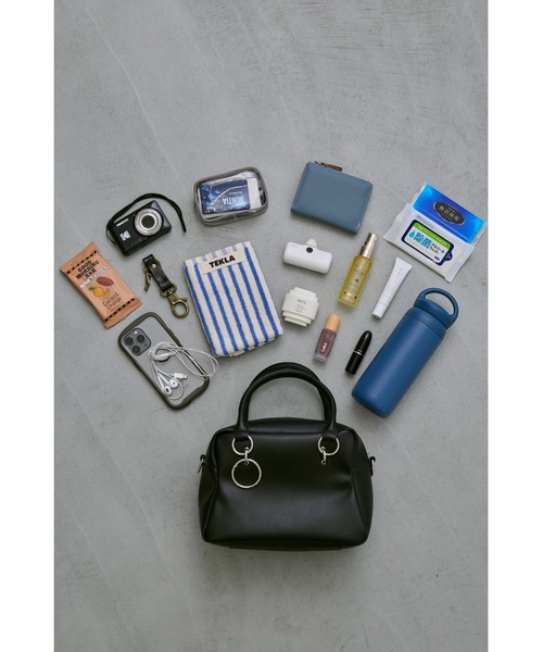 un/neu（アンノイ）の「トラペーズリング２WAYボストン / くびれボストン / ショルダーバッグ / ペットボトル収納可能（ボストンバッグ・レディース・ブラウン/ブラック・FREE）」の3枚目の写真