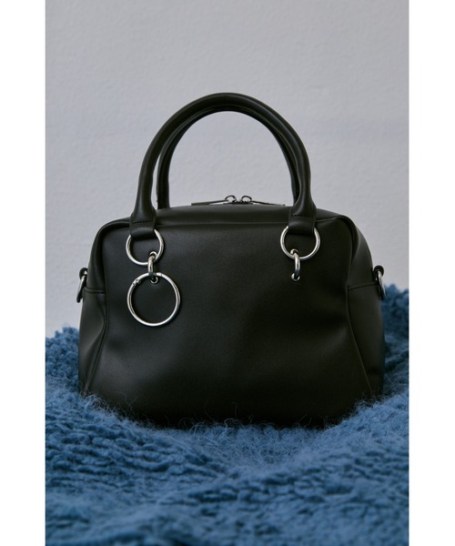 un/neu（アンノイ）の「トラペーズリング２WAYボストン / くびれボストン / ショルダーバッグ / ペットボトル収納可能（ボストンバッグ・レディース・ブラウン/ブラック・FREE）」の6枚目の写真