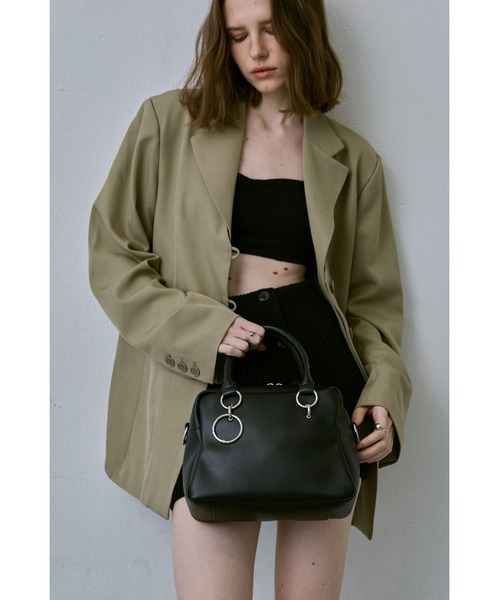 un/neu（アンノイ）の「トラペーズリング２WAYボストン / くびれボストン / ショルダーバッグ / ペットボトル収納可能（ボストンバッグ・レディース・ブラウン/ブラック・FREE）」の8枚目の写真