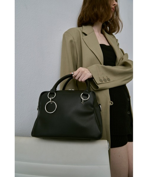 un/neu（アンノイ）の「トラペーズリング２WAYボストン / くびれボストン / ショルダーバッグ / ペットボトル収納可能（ボストンバッグ・レディース・ブラウン/ブラック・FREE）」の9枚目の写真