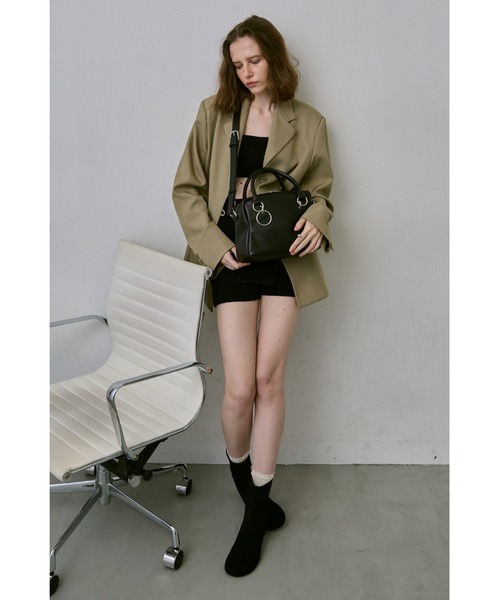 un/neu（アンノイ）の「トラペーズリング２WAYボストン / くびれボストン / ショルダーバッグ / ペットボトル収納可能（ボストンバッグ・レディース・ブラウン/ブラック・FREE）」の18枚目の写真