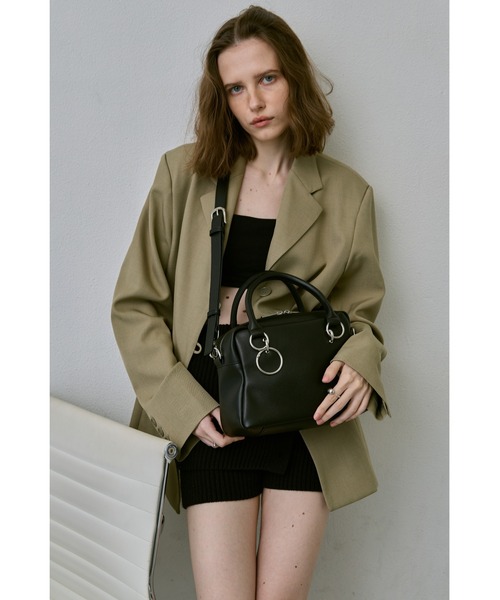 un/neu（アンノイ）の「トラペーズリング２WAYボストン / くびれボストン / ショルダーバッグ / ペットボトル収納可能（ボストンバッグ・レディース・ブラウン/ブラック・FREE）」の14枚目の写真