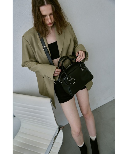 un/neu（アンノイ）の「トラペーズリング２WAYボストン / くびれボストン / ショルダーバッグ / ペットボトル収納可能（ボストンバッグ・レディース・ブラウン/ブラック・FREE）」の16枚目の写真