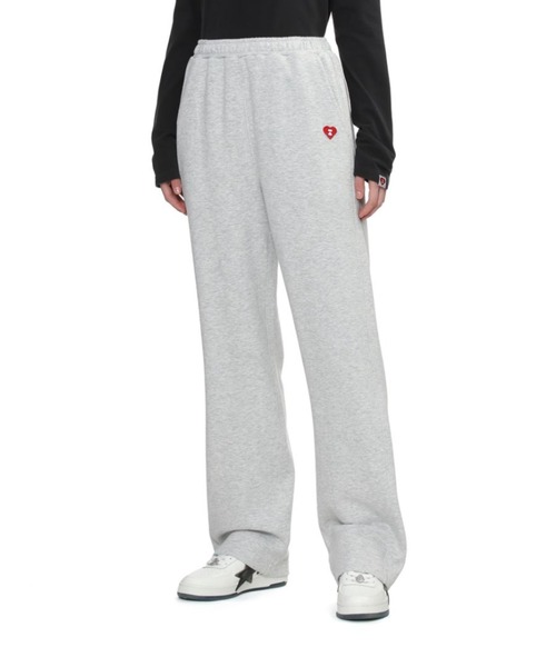 APEE BY A BATHING APE(エイピーバイアベイシングエイプ)の「HEART BADGE SWEAT PANTS(スウェットパンツ・レディース・ネイビー/グレー/ピンク・X-SMALL/SMALL)」の7枚目の写真