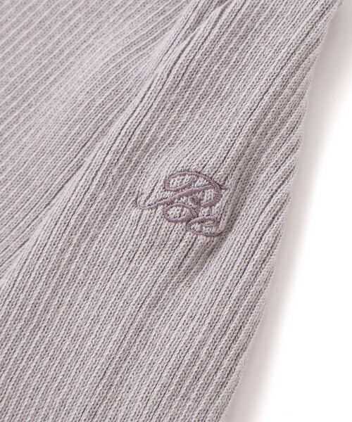 BeBe（ベベ）の「【日本製】リブニットタートルネック(80~150cm)（ニット/セーター・キッズ・オフホワイト/グレー/イエロー・120cm/150cm/140cm/110cm/130cm）」の11枚目の写真