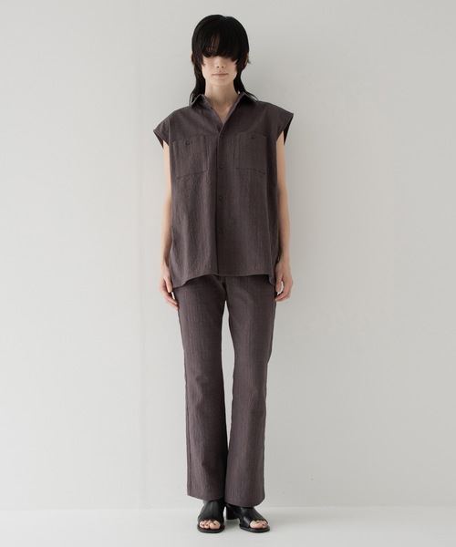 RYU(リュー)の「wrinkled effect flare pants(スラックス・メンズ・ダークパープル/スミクロ・2/3/4)」の12枚目の写真