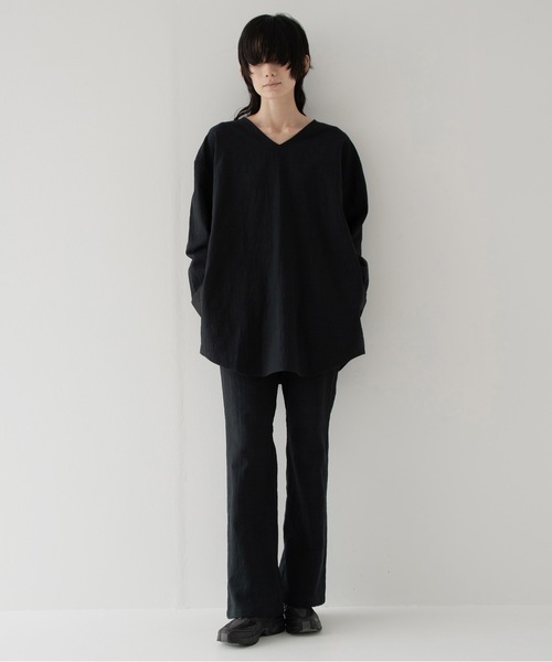 RYU(リュー)の「wrinkled effect flare pants(スラックス・メンズ・ダークパープル/スミクロ・2/3/4)」の14枚目の写真