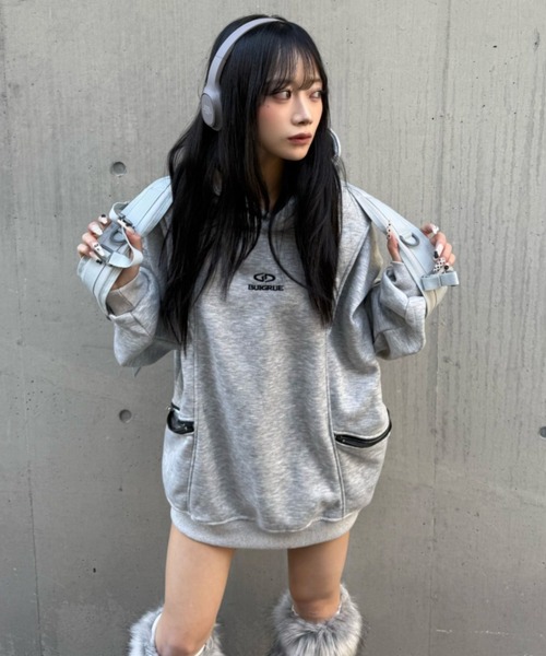 lilful(リルフル)の「【裏起毛】ルーズシルエットジップポケットギミックフーディ(パーカー・メンズ・ブラック/グレー・M/L)」の7枚目の写真