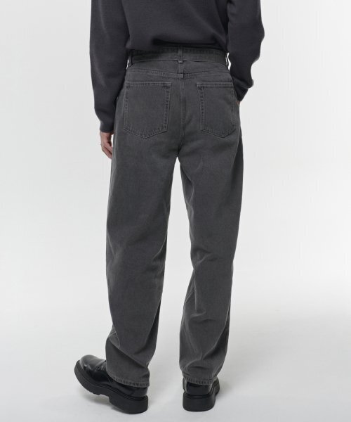 MUSINSA STANDARD（ムシンサスタンダード）の「ベルト付きセミバルーンデニムパンツ[グレー]（デニムパンツ・メンズ・その他・40/38/42/36/34/32/30/31/33/26/27/28/29）」の2枚目の写真