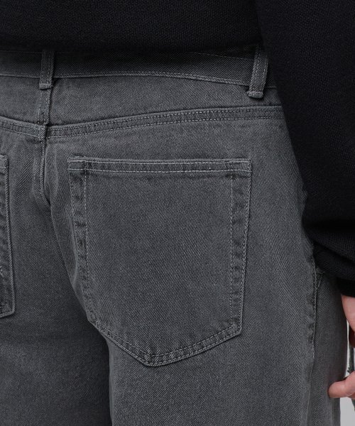 MUSINSA STANDARD（ムシンサスタンダード）の「ベルト付きセミバルーンデニムパンツ[グレー]（デニムパンツ・メンズ・その他・40/38/42/36/34/32/30/31/33/26/27/28/29）」の14枚目の写真