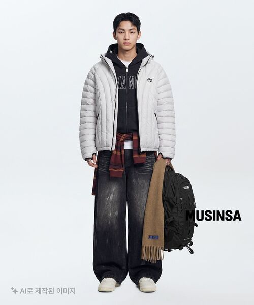 NOMANUAL（NOMANUAL）の「WASHED JUMBO DENIM PANTS - WASHED BLACK（デニムパンツ・レディース・その他・X-LARGE/SMALL/MEDIUM/LARGE）」の6枚目の写真