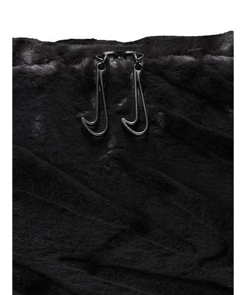 NIKE(ナイキ)の「【NIKE】FX FUR SLOUCHY BAG(ハンドバッグ・レディース・ブラック・F)」の6枚目の写真